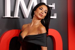 NIKOL ŠERZINGER OPRAVDALA TITULU NAJLEPŠE ŽENE NA PLANETI  Niko nije mogao da skine pogled sa crne toalete koja je savršeno pratila njenu figuru