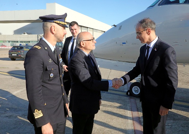 PREMIJER MACUT STIGAO U RIM Predsednik Vlade Srbije prisustvovaće sahrani pape Franje u Vatikanu