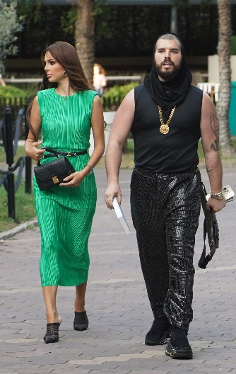 "SVI U ČAČKU ZNAMO ČIME SU SE BAVILI" Otkriveni skandalozni detalji o porodici Adaktar: "On nije muškarac!"