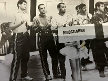 PRE TRI DECENIJE DRID PONOSNO BRANIO BOJE NAŠE ZEMLJE Ova fotografija je dokaz Patrikove ljubavi prema otadžbini