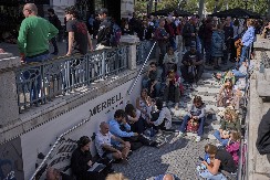 KOLAPS SE NASTAVLJA! Sve je povezano, Grenland na udaru posle Španije!