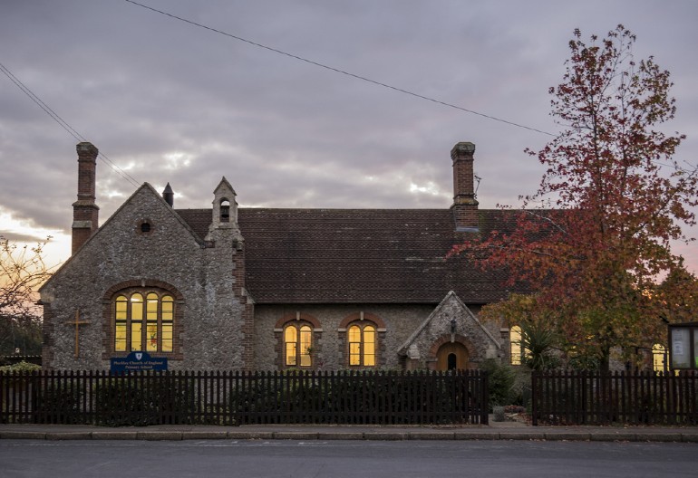 ZA NAJUKLETIJE SELO U ENGLESKOJ VEZUJU SE JEZIVE PRIČE Pričalo se da je puno duhova, a nedavno je otkrivena prava istina