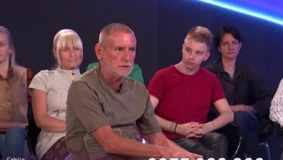 SMRT U DOMU LEPOG MIĆE! Učesnik potpuno slomljen, cimeri šokirani jer nije izašao iz rijalitija! (VIDEO)