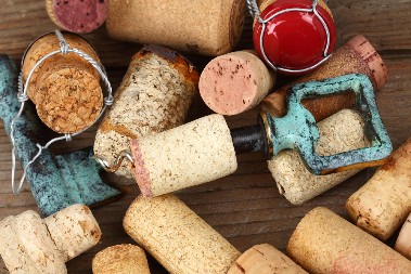 NE BACAJTE ČEPOVE OD PLUTE, STAVITE IH U LONAC Mogu vam spasiti ručak