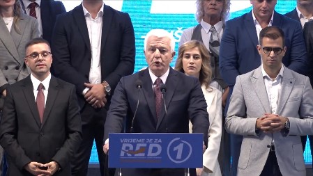 SEKULINI POLITIČKI SLEDBENICI OSUDILI GOVOR MITROPOLITA JOANIKIJA SEP: Zločinac Pavle Đurišić za Joanikija „veliki junak“