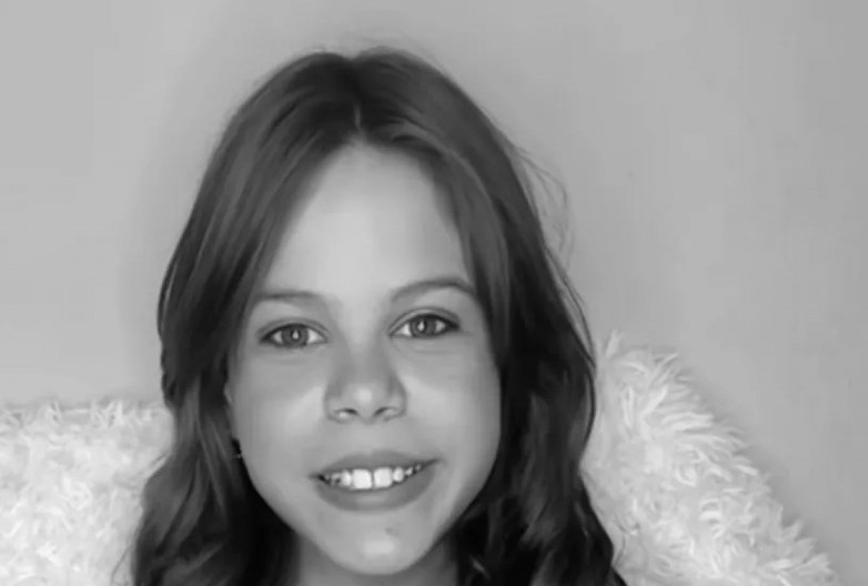 UMRLA GLUMICA (11) Imala 12 srčanih udara, niko ne može da se oporavi od jezive tragedije!