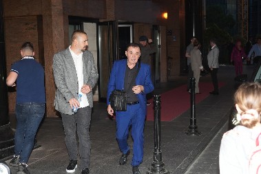 "SAMO KRŠTENICU NIJE MOGAO DA PODMLADI" Mitar Mirić u 68. godini promenio lični opis, pojavio se u centru Beograda i niko ga nije prepoznao (FOTO)