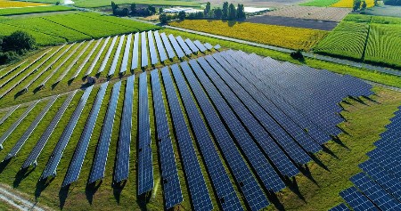 EVROPA UŠLA U SOLARNO DOBA Povećavaju kapacitete baterijskih sistema na 400 GWh