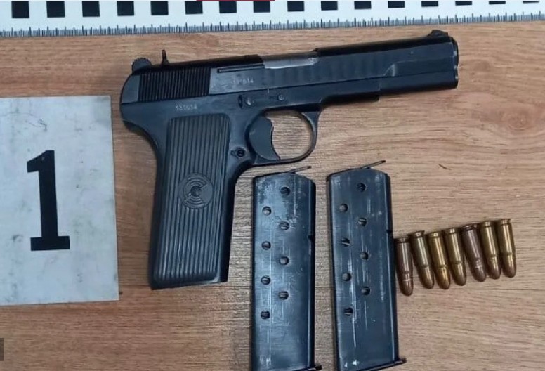 ROŽAJE: Pretresom stana supružnika, napadača na policiju, pronađen pištolj i municija