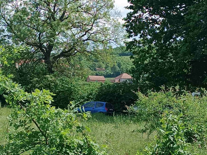 OVO JE MESTO NA KOJEM JE UBIJENA ŽENA U KRAGUJEVCU Bivši je izbo deset puta, pa se isekao po vratu (FOTO)