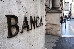 POKUŠAJ JE OKARAKTERISAN KAO NEPRIJATELJSKI Italijanska banka odbila 10 milijardi evra