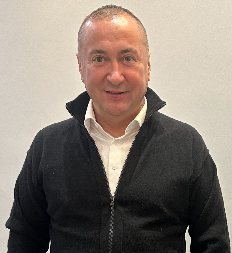 ĐANI PRODAJE RODNU KUĆU NA KOSOVU I METOHIJI! Meštani otkrili istinu o pevaču i njegovoj poroidici