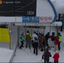 ZVANIČNO OTVORENA SKI-SEZONA NA KOPAONIKU Danas besplatno skijanje za sve, a ovo su 7 staza koje su dostupne
