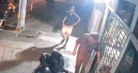 ŽENA PRONAĐENA MRTVA NAKON ŠTO SU KOMŠIJE PRIJAVILE NEUGODAN MIRIS Kamere sve snimile (FOTO)