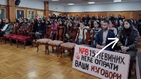 OGOLJENA TZV. STUDENTSKA BLOKADA REKTORATA U KRAGUJEVCU: Odbornica Minja Knežević u prvim redovima