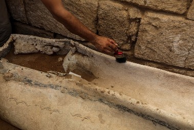 KOME PRIPADA SARKOFAG OTKRIVEN U CRKVI SVETOG NIKOLE U TURSKOJ: Novo arheološko otkriće podiglo veliku prašinu - mediji bruje