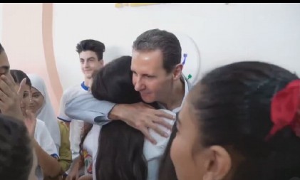 OVO SU ASADOVI ŽENA I DECA: Asma mu rodila troje, ćerku i dva sina, Bašarov prvenac, nesuđeni naslednik i matematičar pre 3 dana doktorirao u Moskvi (foto)