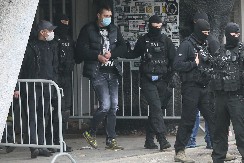 DOKTOR UNEO NEPRIJAVLJENE TABLETE U ZATVOR Nosio ih čoveku koji je povezan sa Belivukom i Miljkovićem