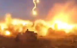 ZGRADA SE RASULA U KOMADE, 12 LJUDI POD RUŠEVINAMA? Gaza brutalno napadnuta, 25 nastradalih! (VIDEO)