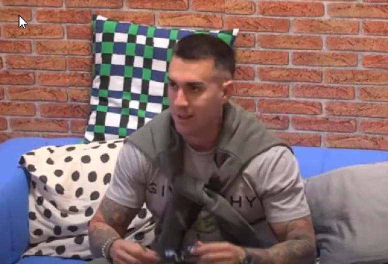 MATEJA PREVARIO DEVOJKU IZ SPOLJNOG SVETA Pao poljubac između rijaliti učesnika za vreme žurke, nakon svega poručio: "Sve sam uradio svesno!"