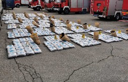 GLAVE KOSTURA I AJFELOV TORANJ NA KOCKAMA KOKAINA Srećko S. iz Beograda optužen za šest kilograma droge