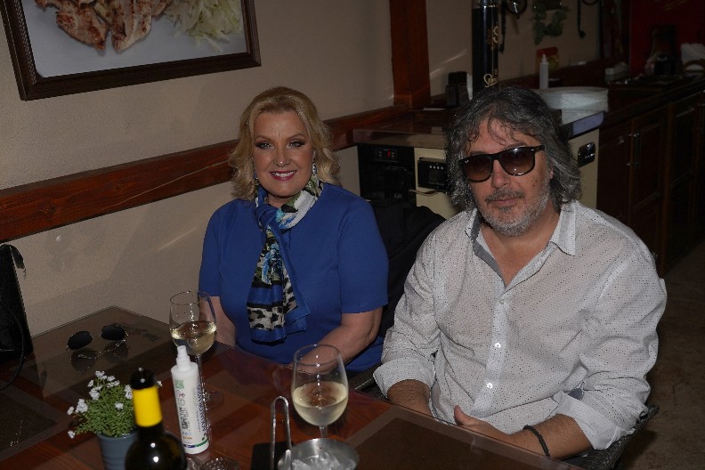 "GUBI SE IZ MOG ŽIVOTA, HOĆU DA SE POKUPIŠ I NESTANEŠ" Pogledajte snimak žestoke svađe Snežane Đurišić i njenog partnera (VIDEO)