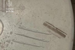 HAPŠENJE U CRNOJ GORI: Drogirali se na terasi budvanskog kafića, policija pronašla kokain na stolu