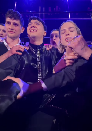 POBEDNIK EVROVIZIJE SLAVIO SA SRPKINJOM U BEKSTEJDŽU Njeno ime dobro poznato (VIDEO)