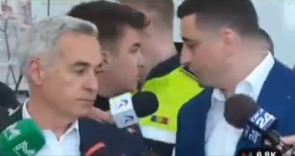 POGLEDAJTE SNIMAK INCIDENTA NA RUMUNSKIM IZBORIMA Đorđesku i Simon hteli da daju izjavu na mestu gde je zabranjeno, pa ih isterala policija (VIDEO)