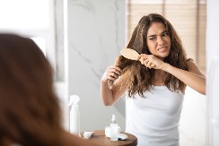 KOLIKO ČESTO ČEŠLJATE KOSU? Izuzetno je važno; evo kako utiče na zdravlje mozga