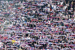 STIGLE PAPRENE KAZNE Hajduk će morati debelo da plati zbog povika: "Za dom spremni": Ni Dinamo nije ništa bolje prošao