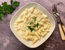 PASTA SA 4 VRSTE SIRA Kremasta i slasna, ručak u kome će cela porodica uživati