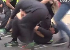 KRV LIJE NA SVE STRANE! Jezive scene nasilja u rijalitiju, javnost ne pamti ovakvu tuču!