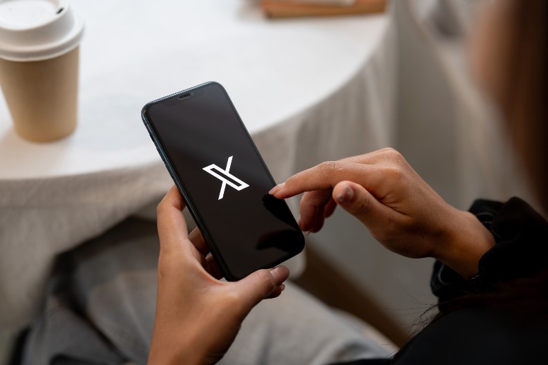 PAO X! KORISNICI ŠIROM SVETA U PANICI Bivši tviter u PROBLEMU, Balkan u neverici – NIKO NE ZNA ŠTA SE DEŠAVA!