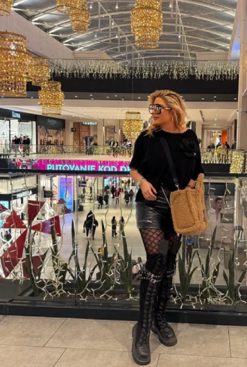 VODITELJKA PINKA ZAVRŠILA DVA FAKULTETA Posećivala streljanu, a sada vodi jutarnji program!