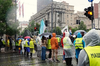 NAJVEĆI BROJ STUDENATA NE UČESTVUJE U BLOKADAMA Zašto se ćuti o ovome? Odluke fakulteta donosi 1,3% svih studenata, većina je za početak nastave!