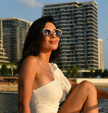 DA LI JE ONA NAJZGODNIJA VODITELJKA RTS? Od njenih oblina zastaje dah, pokazala čime raspolaže, ovo se ne viđa u emisiji (FOTO)