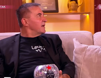 "KOLIKO SLOVA IMA AZBUKA?" Blam Mitra Mirića usred emisije, pevač nije znao odgovor na ovo pitanje, a reakciji svi pričaju!