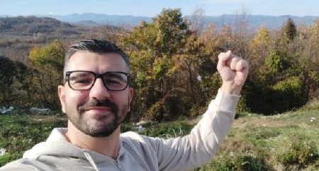 DUDUK HOĆE U FOTELJU Blokaderski kandidat za gradonačelnika Zaječara nema dana radnog staža, a pravosudni ispit nije položio ni iz dva puta