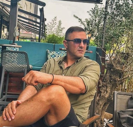 VODITELJ GRANDA HITNO PRODAJE SVU IMOVINU! Saopštio šok odluku, odlazi iz Srbije!