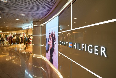 TAJNA USPEHA Kako je Tomi Hilfiger uz ulaganje od 200.000 dolara osvojio modni svet