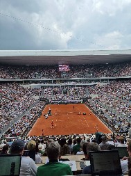 TOTALNI ŠOK NA ROLAN GAROSU Veliki favorit počišćen, nije mogao da dođe sebi posle poraza