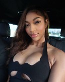 GDE JE TU PRAVDA? Objavljuje vrele fotke, a ima 32 puta manje pratilaca od Lebrona!