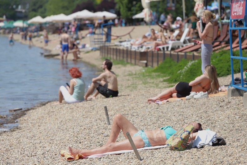 TRI DANA OVE NEDELJE U BEOGRADU ĆE BITI KRITIČNA! Najavljen toplotni talas, prognozirane "potencijalno opasne pojave"! (FOTO)