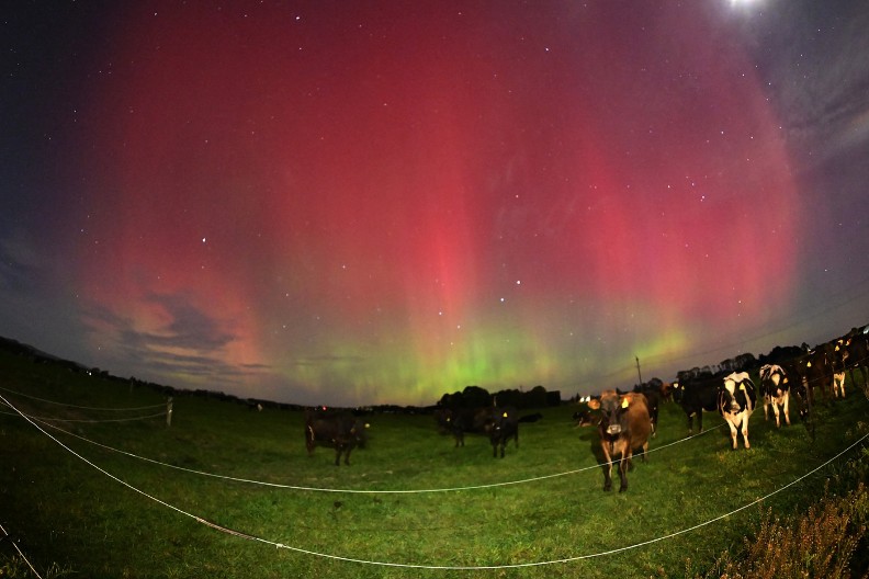 MASIVNA SOLARNA OLUJA POGODIĆE ZEMLJU ZA VIKEND! Može da izazove nestanke struje i "INTERNET APOKALIPSU"