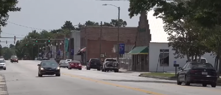 METAK ULETEO U KUĆU I DEVOJČICU (7) POGODIO U MOZAK! Hitno se oglasila policija: Slomljeno nam je srce...(VIDEO)