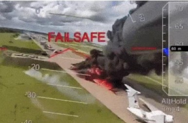 PET MINUTA PAKLA KOJE MORATE DA VIDITE! Snimak napada na ruske avione koji će vam zalediti krv u žilama (VIDEO)