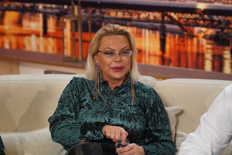 "NE ZNAM ŠTA ĆE DA BUDE SA MILJANOM KAD UMREM" Marija Kulić za Alo otkriva šta se dešava u porodičnoj kući u Nišu: "Odala se još jednom poroku, dali su joj terapiju"