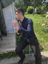 SRAMOTA! BLOKADERI FAŠISTI NA DELU: Miloša Pavlovića premlatili, a sada mu I OVAJ GLUMAC  preti na društvenim mrežama!