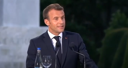 "DRAGI BEOGRAĐANI, DRAGI PRIJATELJI SRBI..." Ovako se Makron na Kalemegdanu obratio na SRPSKOM jeziku (VIDEO)